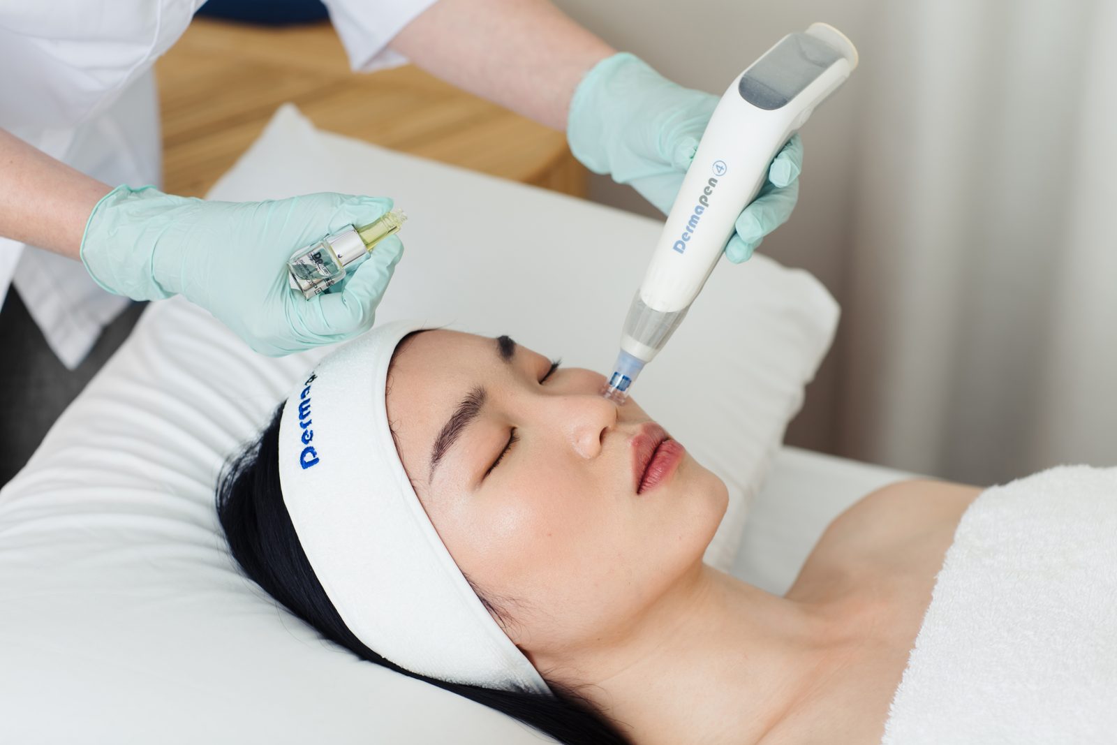 得美微針筆 Dermapen 4 主機:數位深度顯示、可調進針深度