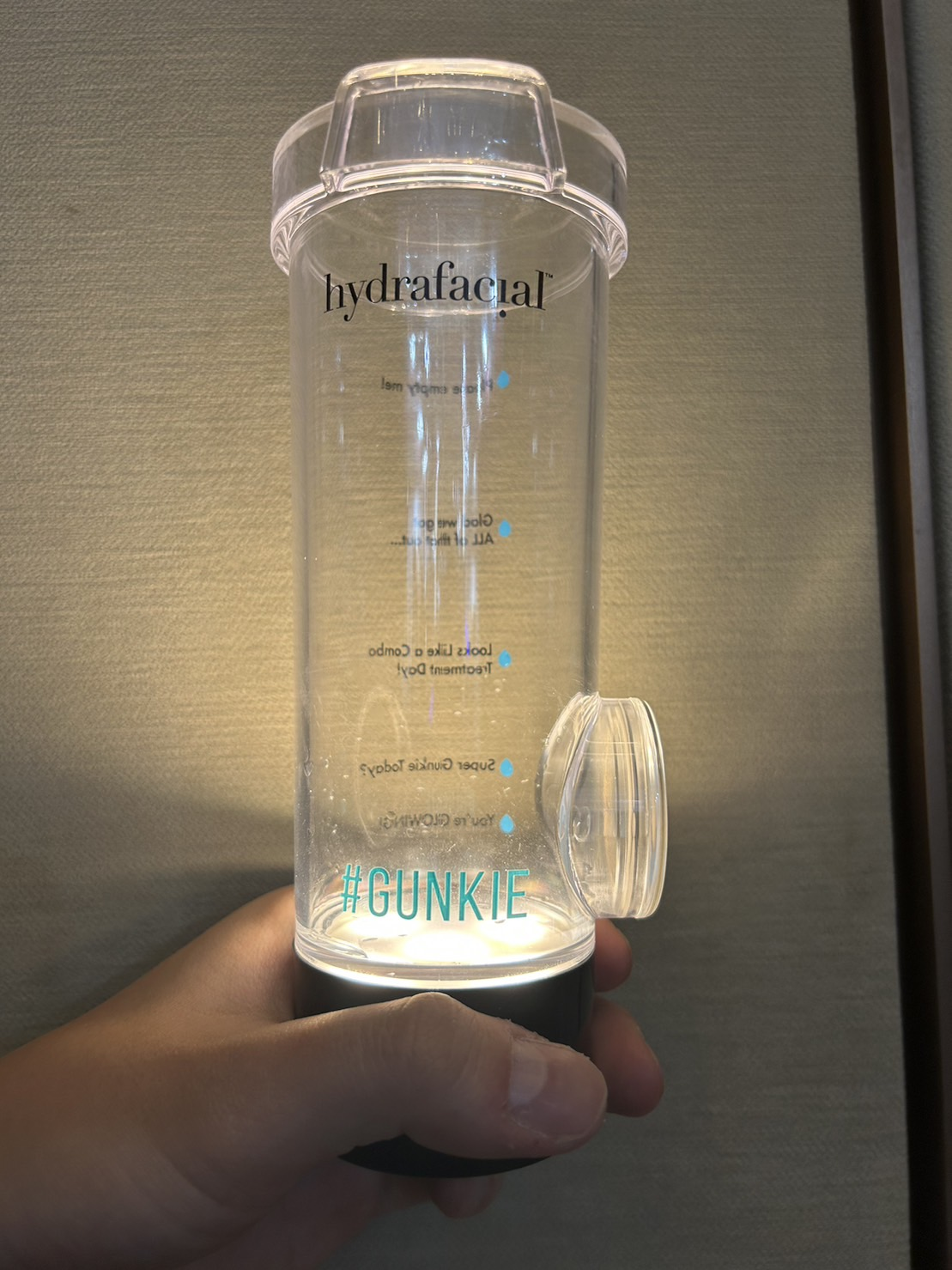海菲秀廢液杯:療程後從毛孔吸出的髒水